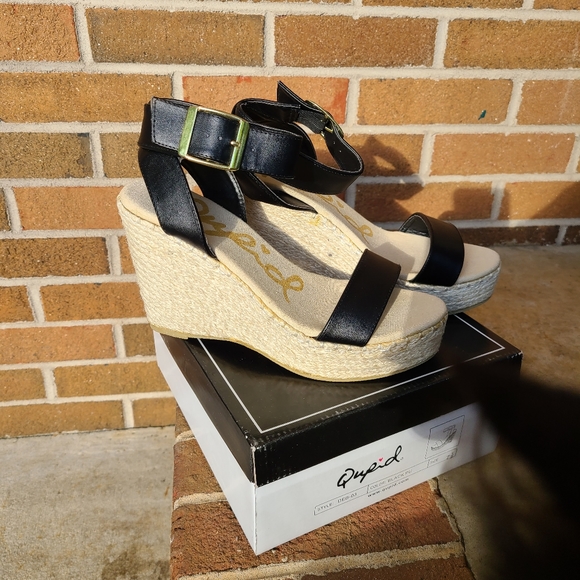 Qupid wedge sandal size 7.5 black - Picture 6 of 9